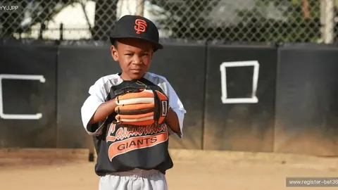 日本以13分领跑，4-0完胜印尼，迎战国足，澎湃新闻聚焦！