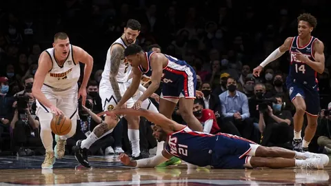 【独领风骚19胜15！】沙特联赛巅峰对决，黄金时段独家呈现！